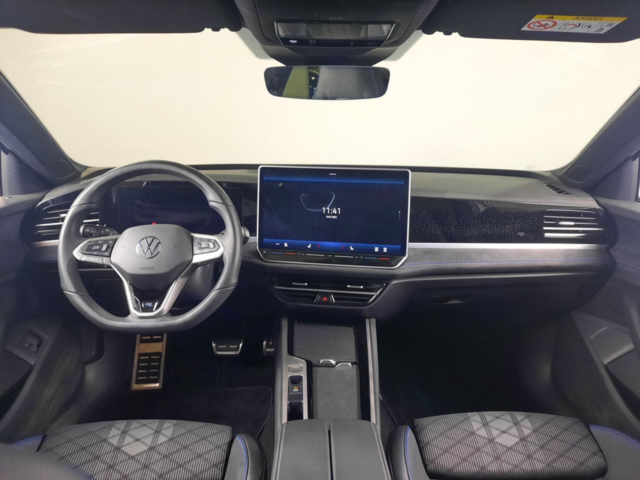 Volkswagen Passat Passat R-Line 1.5 TSI eHybrid 130 kW (177 CV) / 85 kW (115 CV)  Automático DSG 6 vel.  - Foto 2