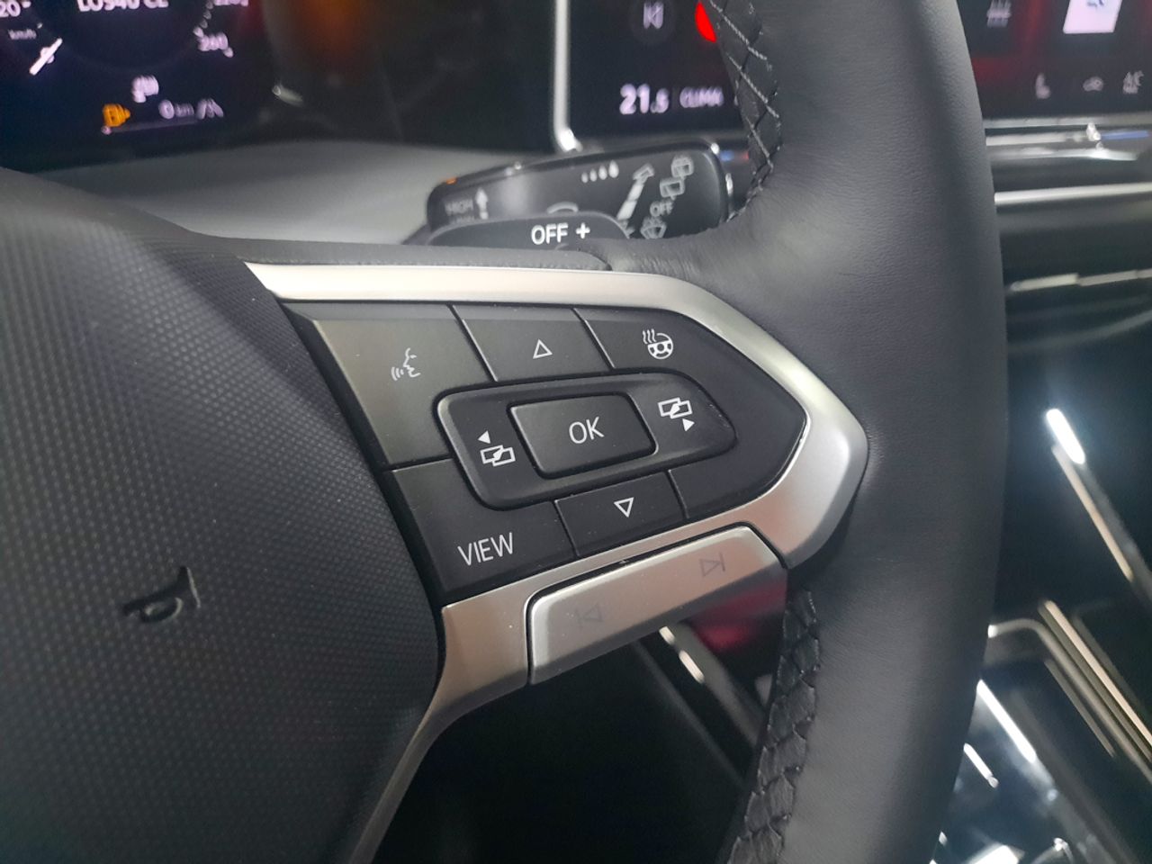 Volkswagen Golf Golf Variant Style 1.5 eTSI 110 kW (150 CV)  Automático DSG 7 vel.  - Foto 2