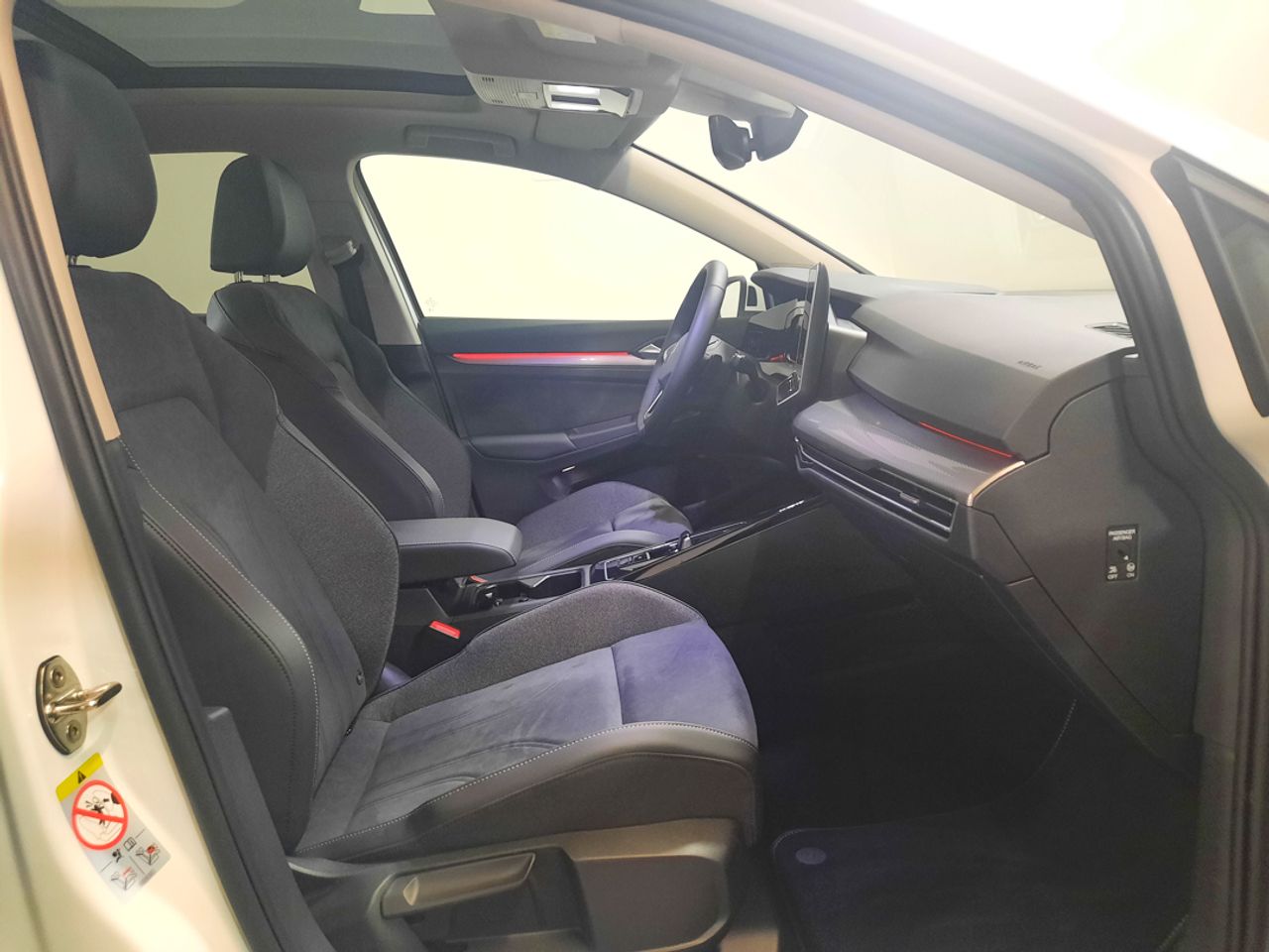 Volkswagen Golf Golf Variant Style 1.5 eTSI 110 kW (150 CV)  Automático DSG 7 vel.  - Foto 2