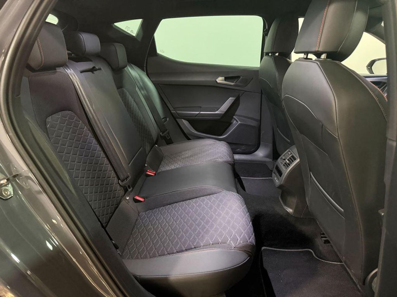 Seat Leon León 1.5 TSI S&S FR XS 130 - Foto 2