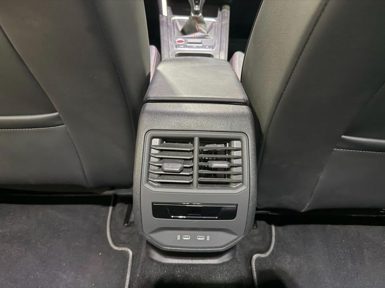 Seat Leon León 1.5 TSI S&S FR XS 130 - Foto 2