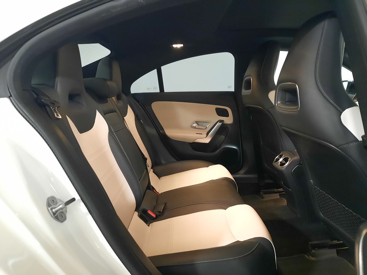 Mercedes CLA CLA 200d - Foto 2