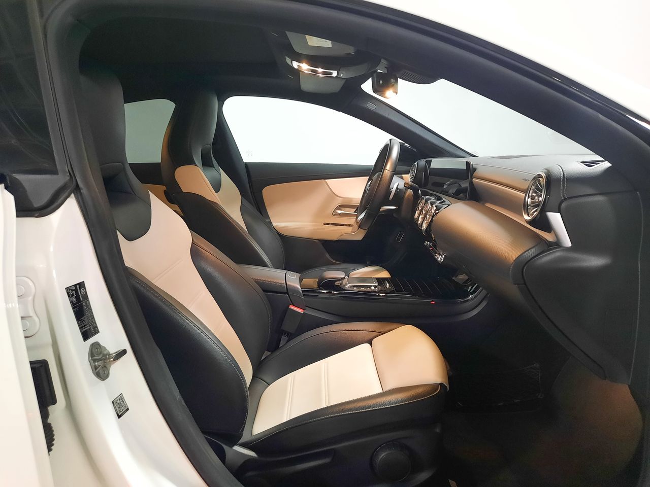 Mercedes CLA CLA 200d - Foto 2