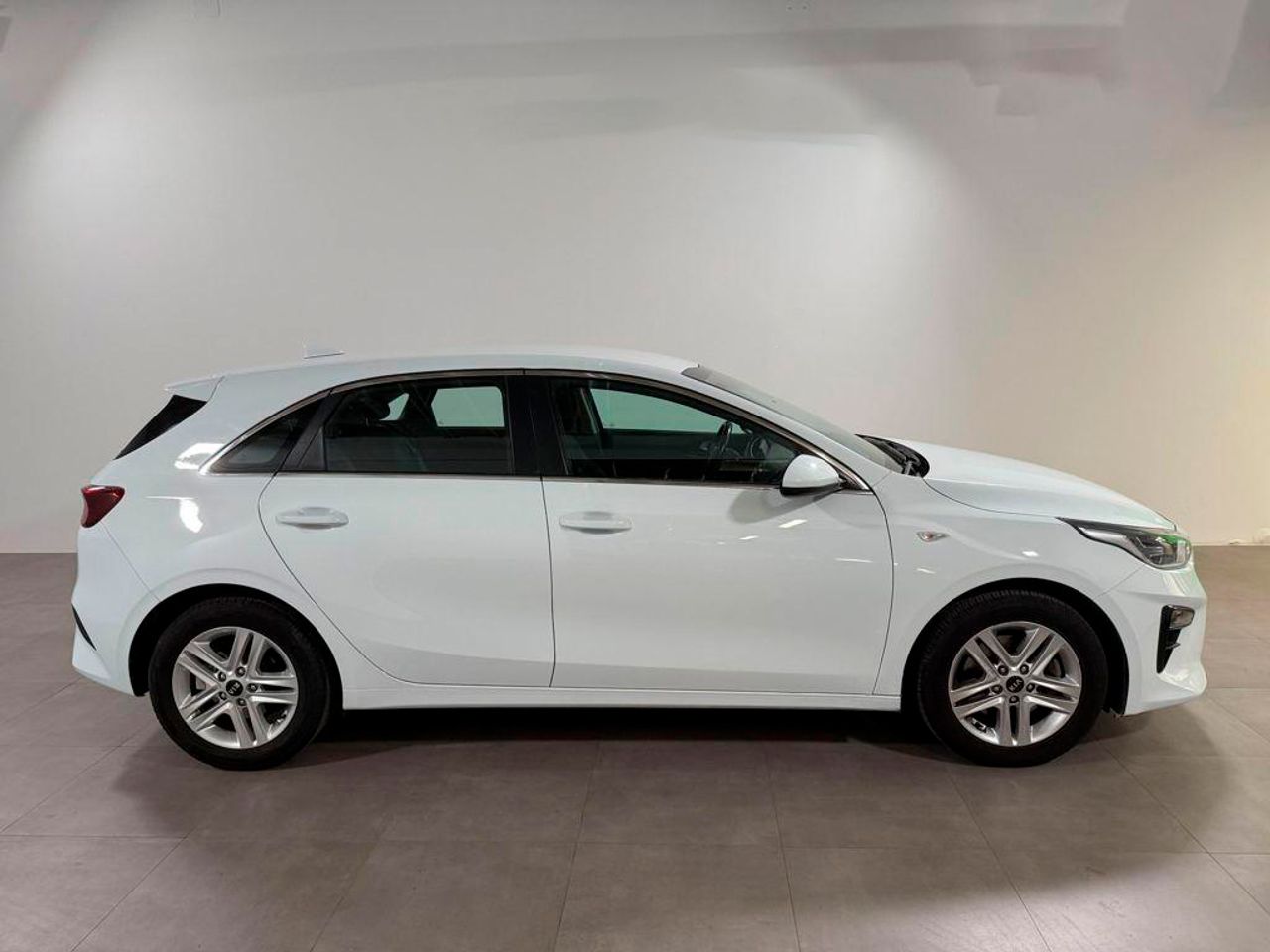 Kia Ceed Ceed 1.0 T-GDI Eco-Dynamics Concept 120 - Foto 2