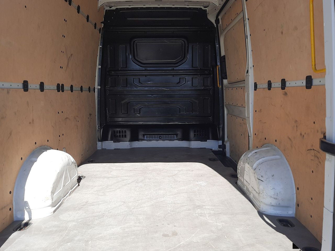 MAN TGE TGE 3.140 Fg. Larga alto 3.5t 140 - Foto 2