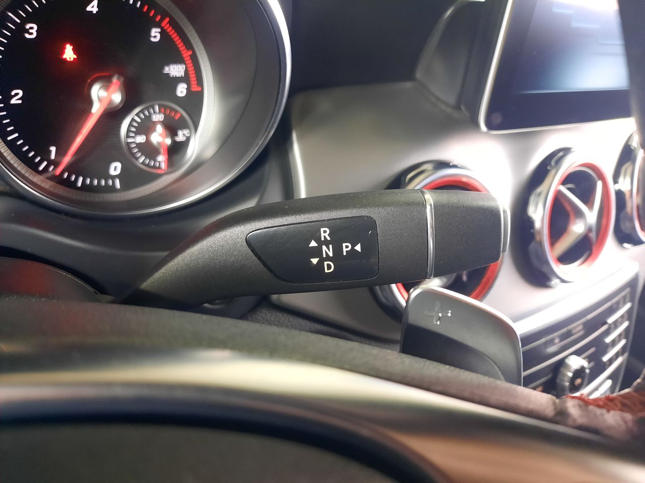 Mercedes Clase GLA GLA 200d 7G-DCT - Foto 2