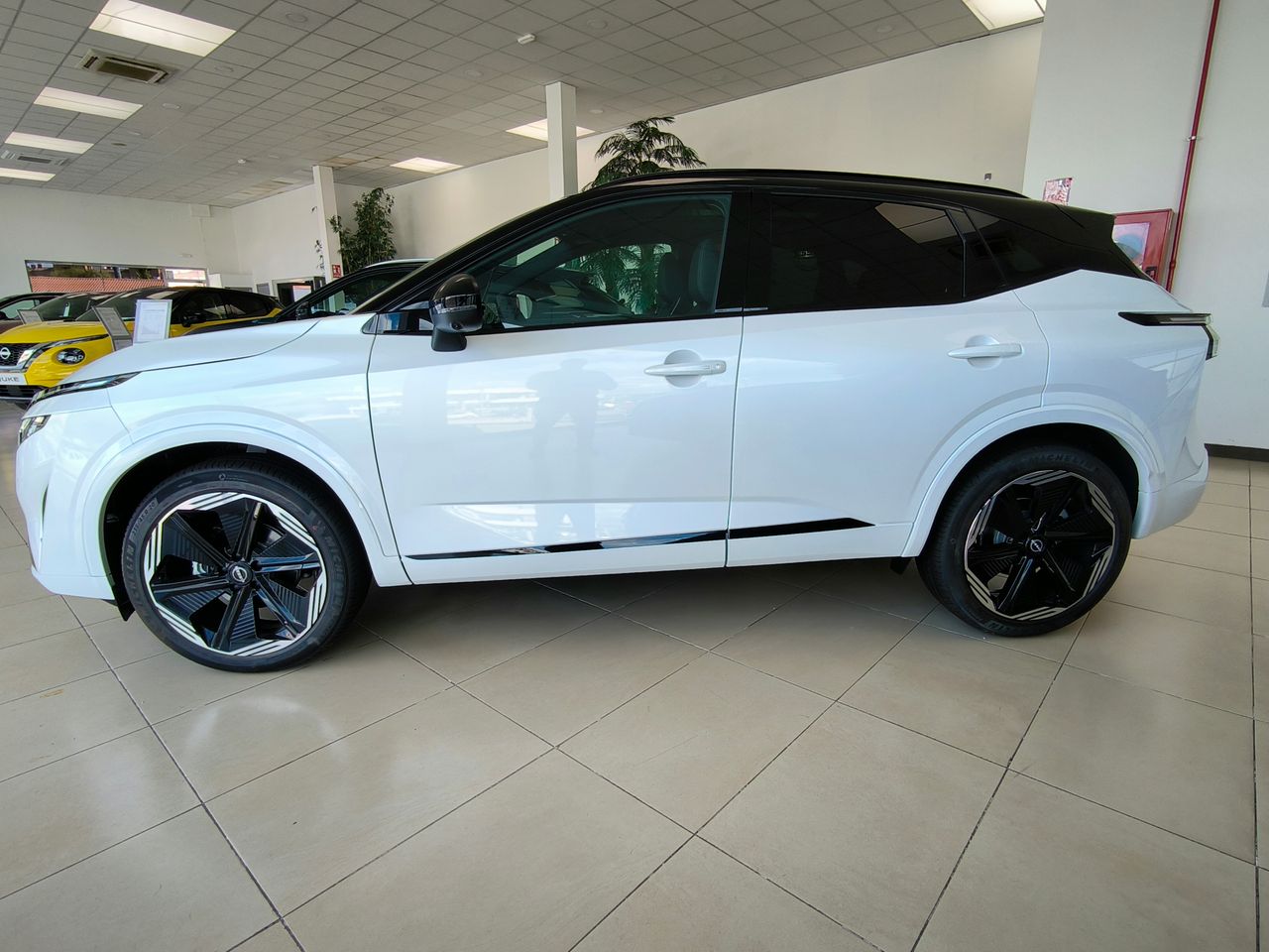 Nissan qashqai blanco 5 plazas  de segunda mano - nissan qashqai 2024 /