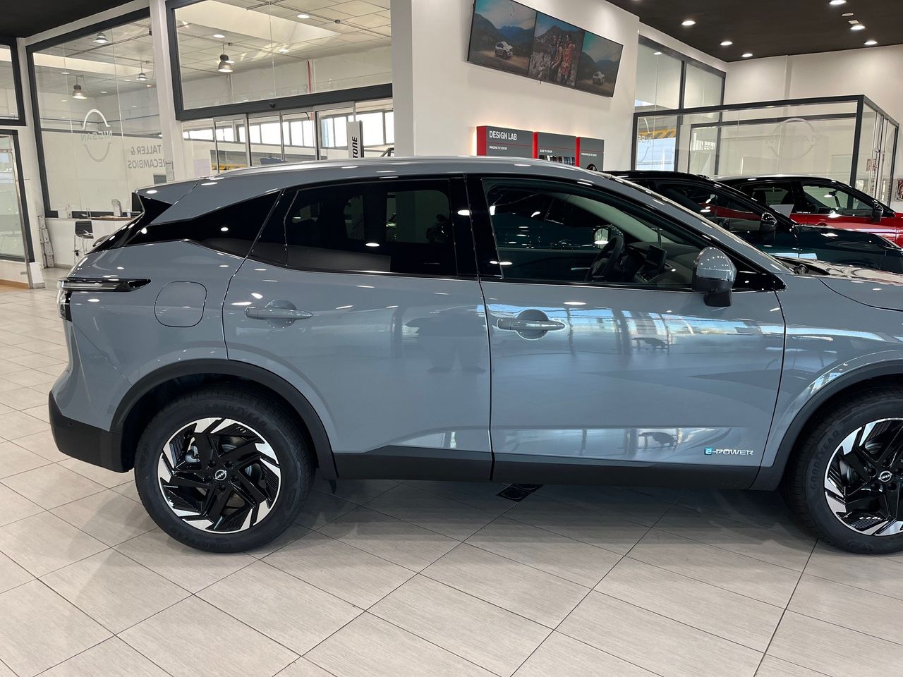 nissan qashqai 2025 / foto grande (3)