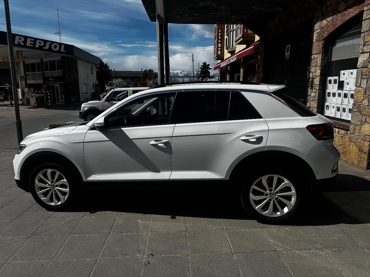 volkswagen t-roc 2023 / foto grande (3)