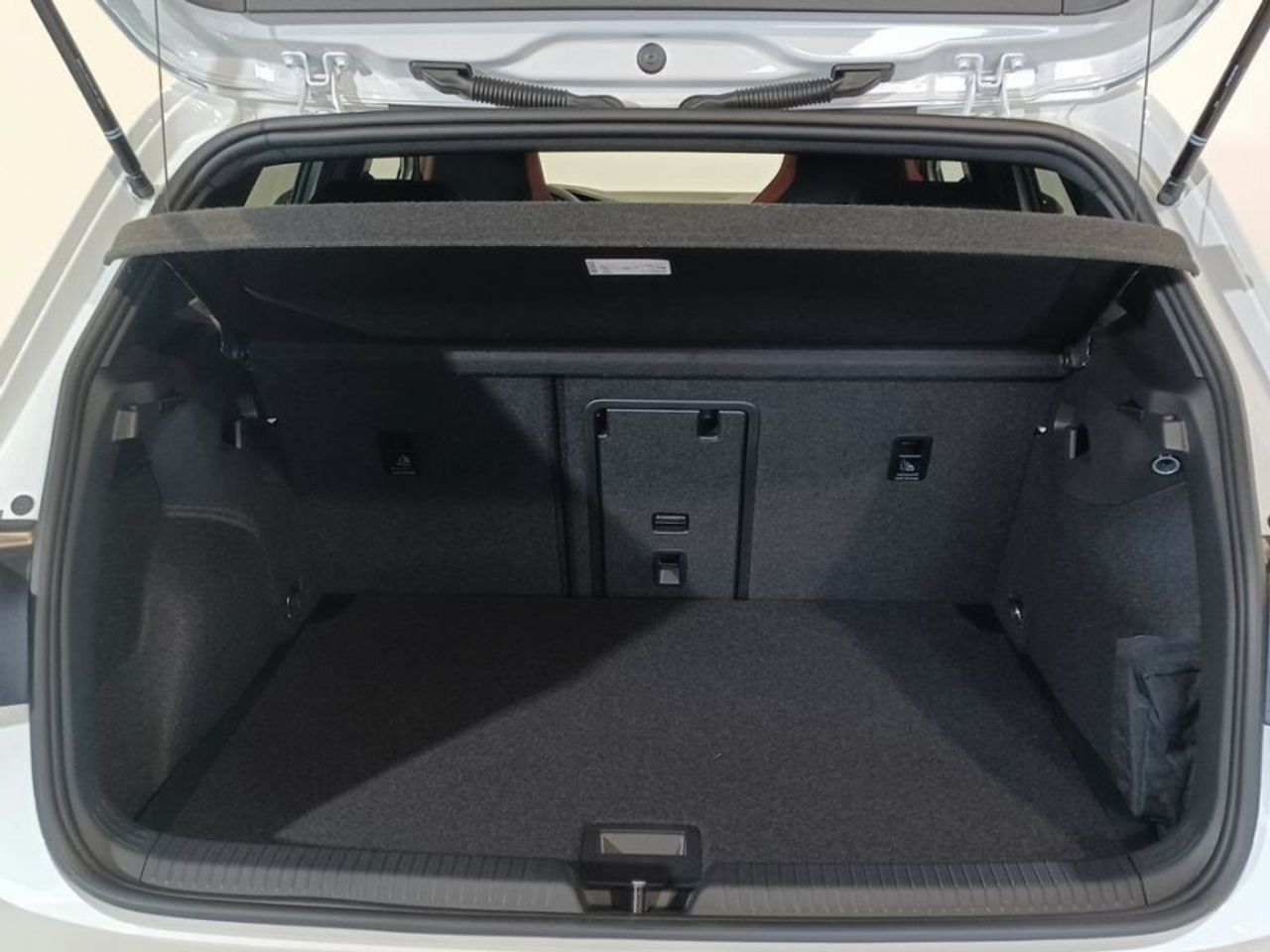 volkswagen golf 2023 / foto grande (3)