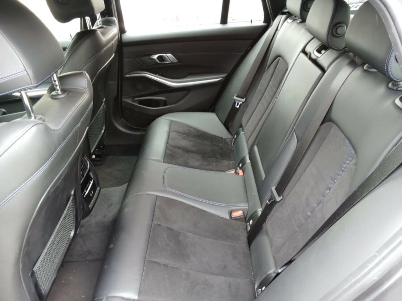 BMW Serie 3 318d Touring - foto 26