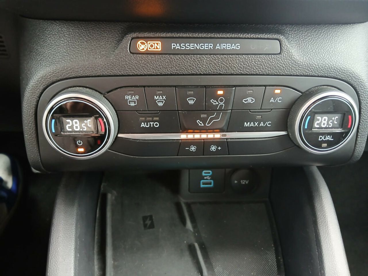 Ford Focus 1.0 Ecoboost MHEV 114kW Active - foto 15