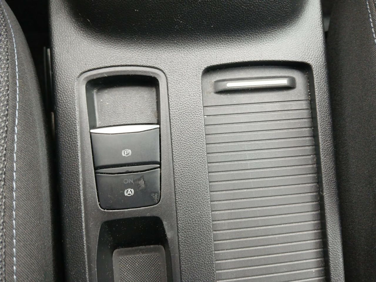 Ford Focus 1.0 Ecoboost MHEV 114kW Active - foto 19