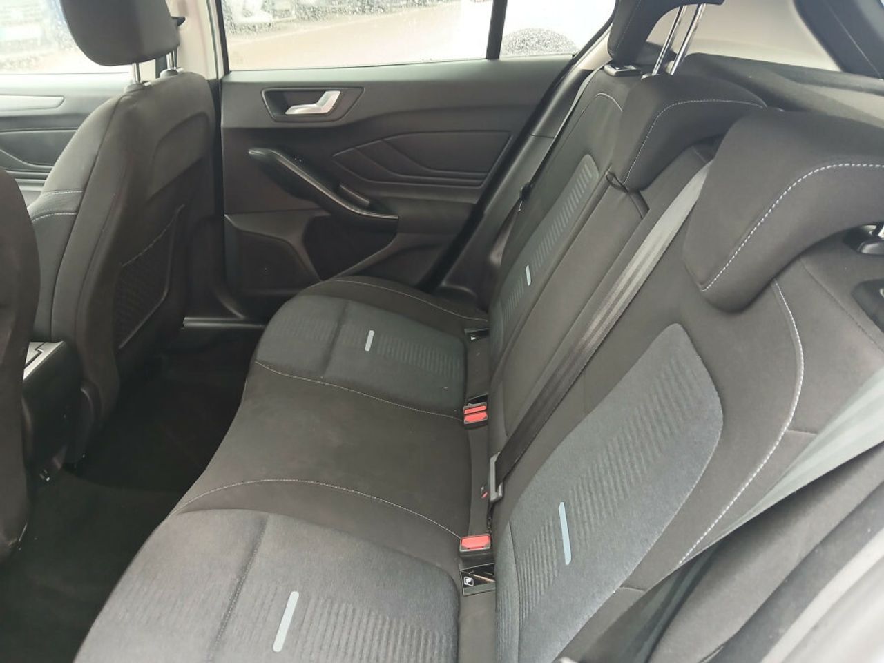 Ford Focus 1.0 Ecoboost MHEV 114kW Active - foto 8