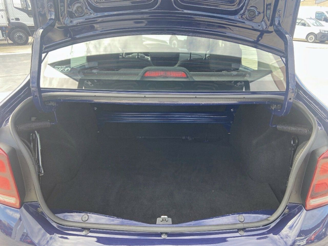 dacia logan 2017 / foto grande (3)