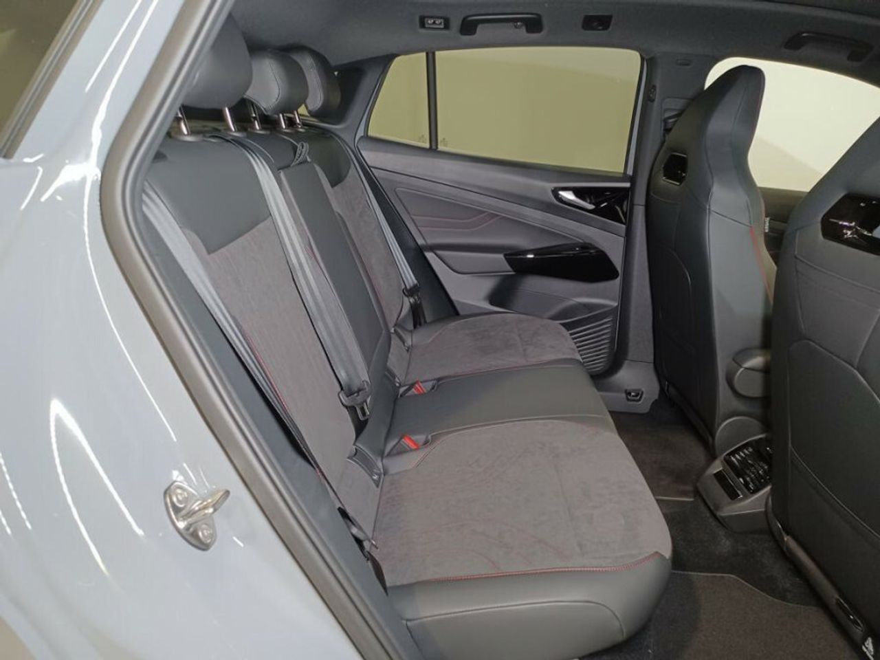 Volkswagen ID.5 GTX  220kW 299CV Traccion 4 ruedas - foto 6