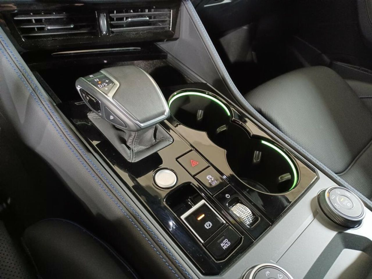 Volkswagen Touareg R 3.0 V6 TSI 340kW Tip 4M - foto 16