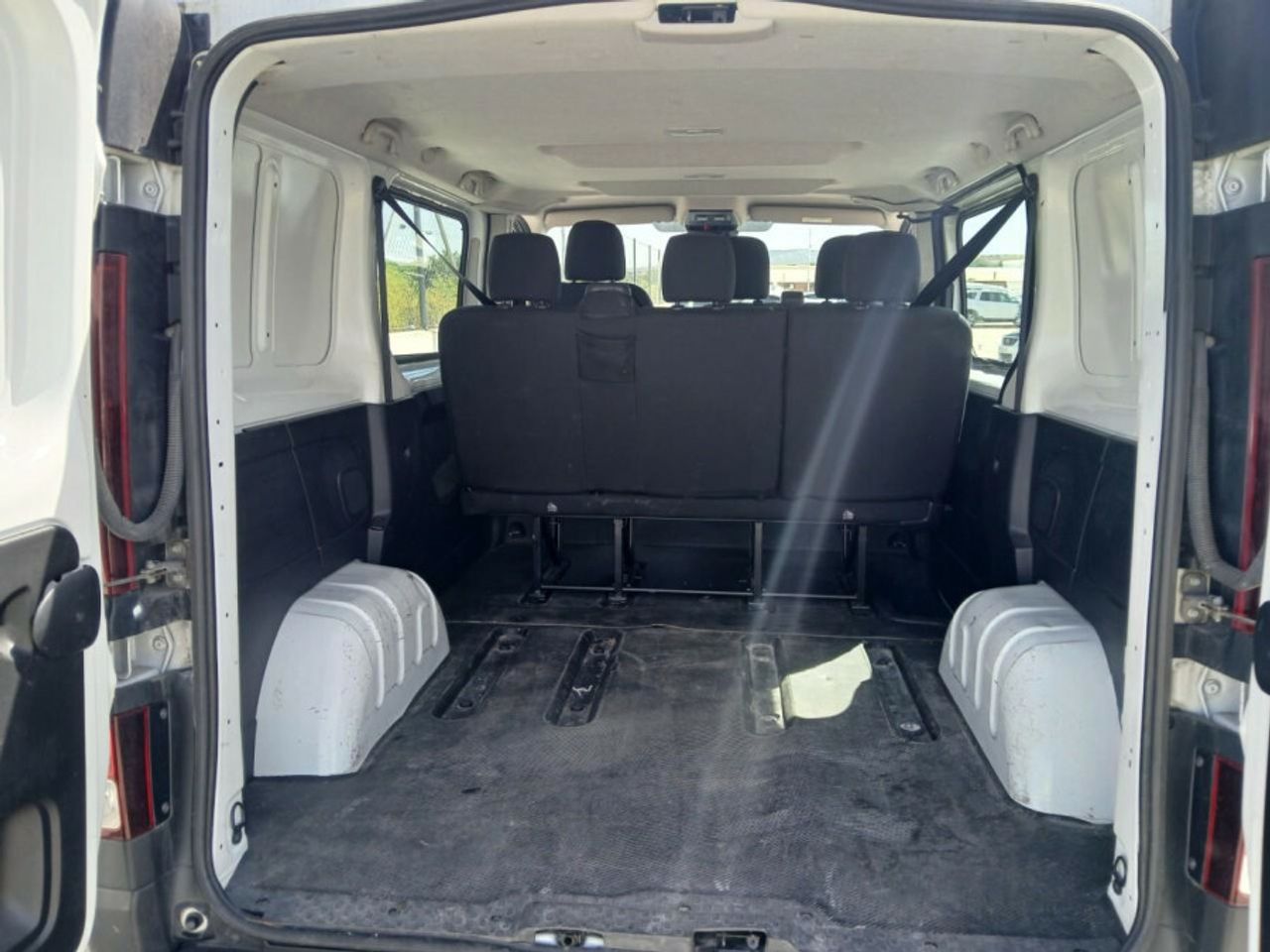 renault trafic 2023 / foto grande (3)