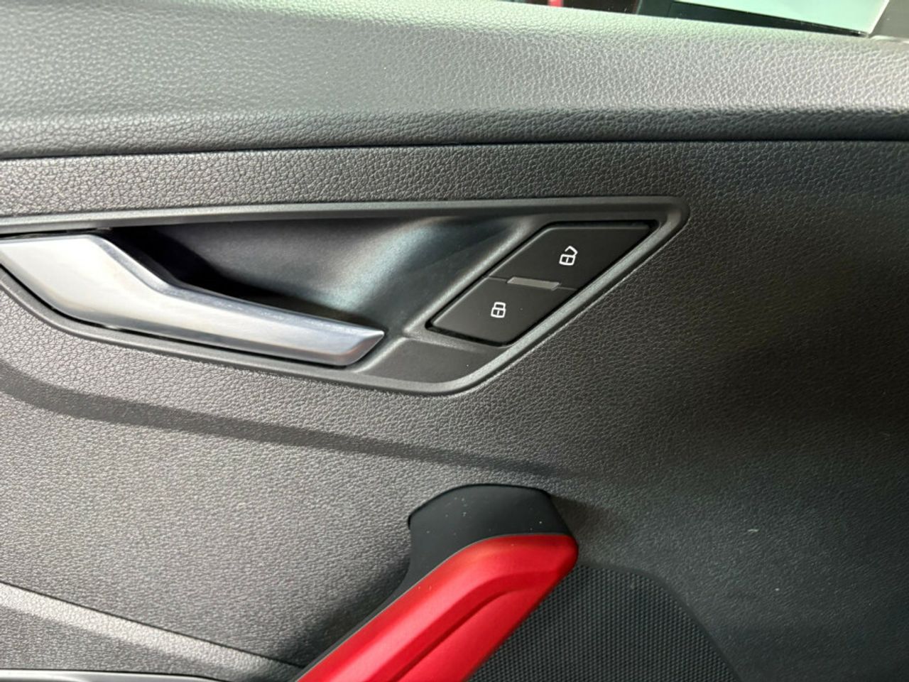 Audi Q2 Sport 30 TDI 85kW 116CV - foto 26