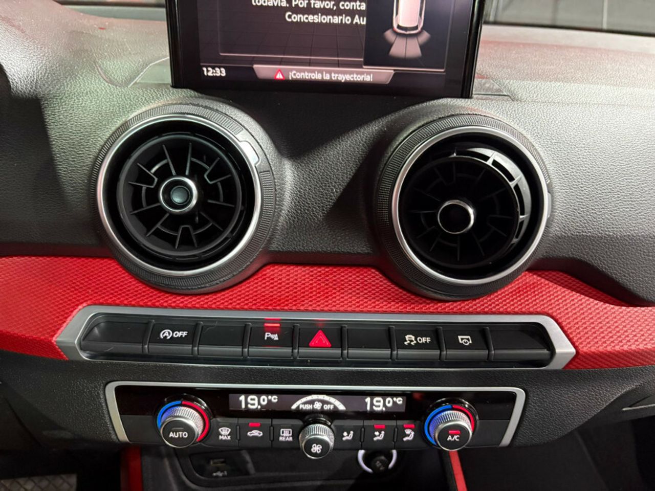 Audi Q2 Sport 30 TDI 85kW 116CV - foto 16