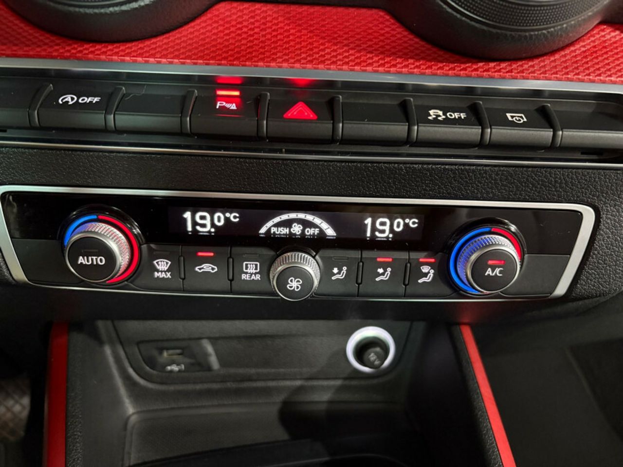 Audi Q2 Sport 30 TDI 85kW 116CV - foto 15