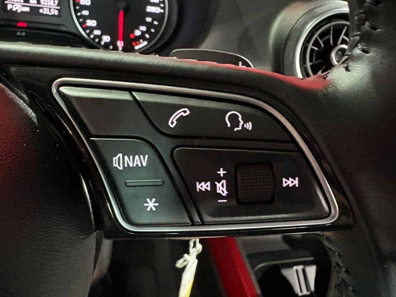 Audi Q2 Sport 30 TDI 85kW 116CV - foto 20