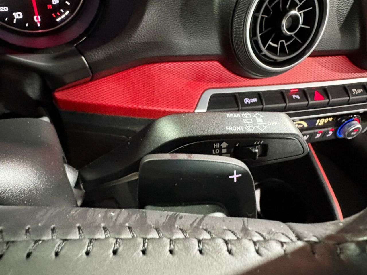 Audi Q2 Sport 30 TDI 85kW 116CV - foto 22