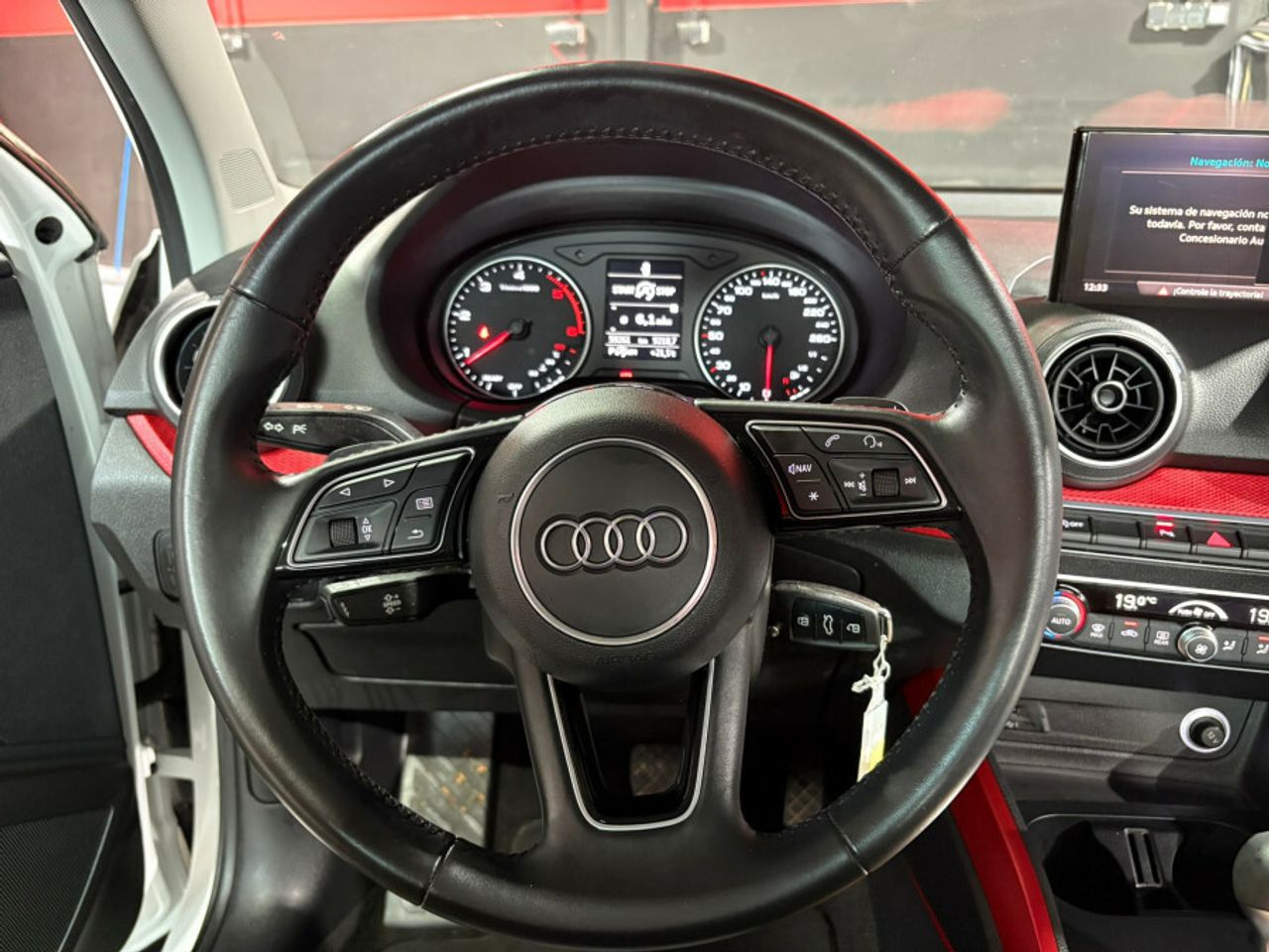 Audi Q2 Sport 30 TDI 85kW 116CV - foto 18