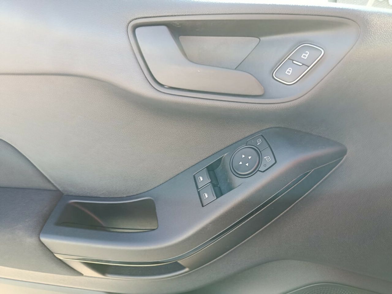 Ford Fiesta 1.0 EcoBoost 74kW 100CV Trend 5p - foto 28