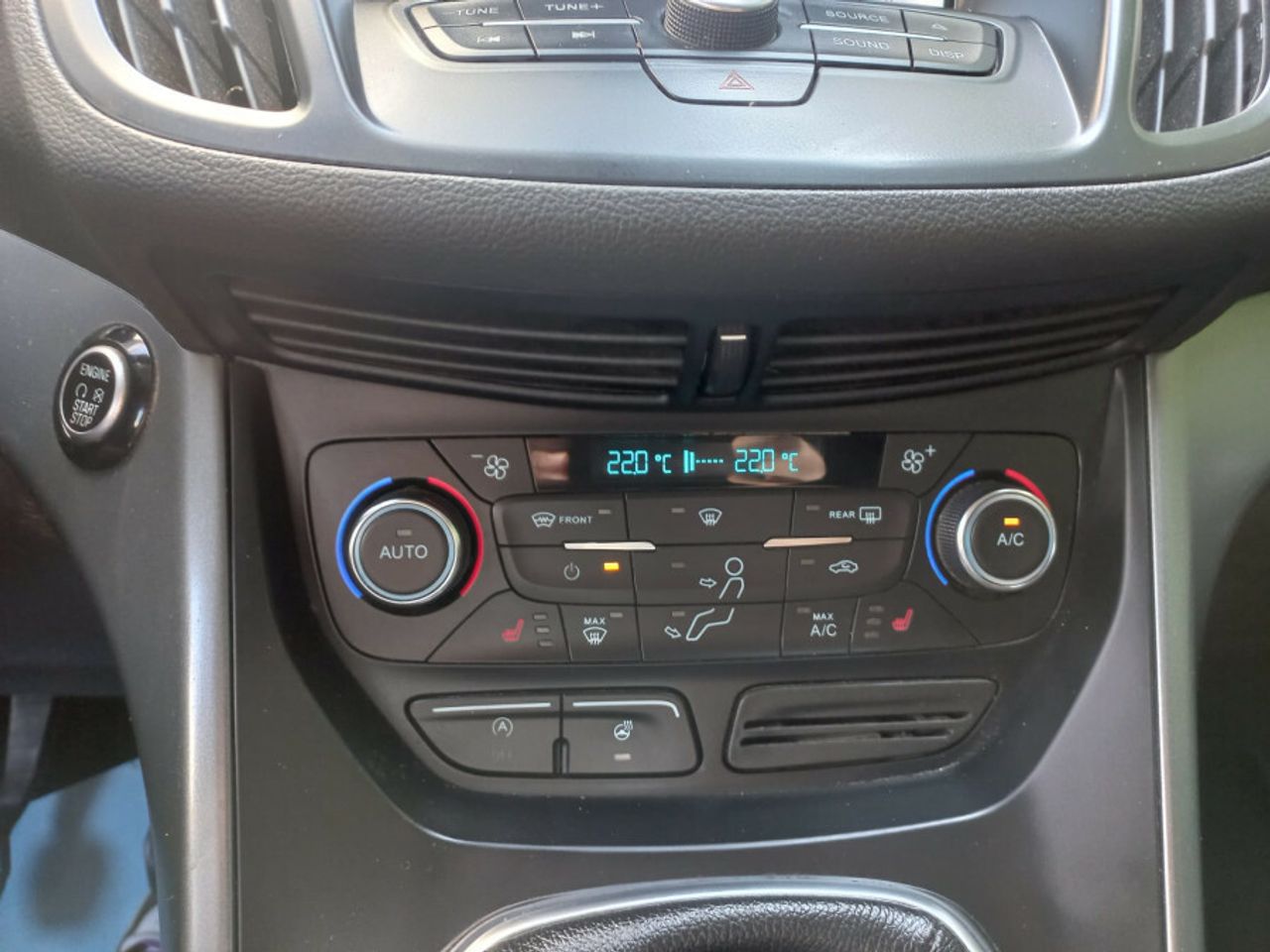 Ford Kuga 1.5 EcoBoost 88kW ASS 4x2 Titanium - foto 12