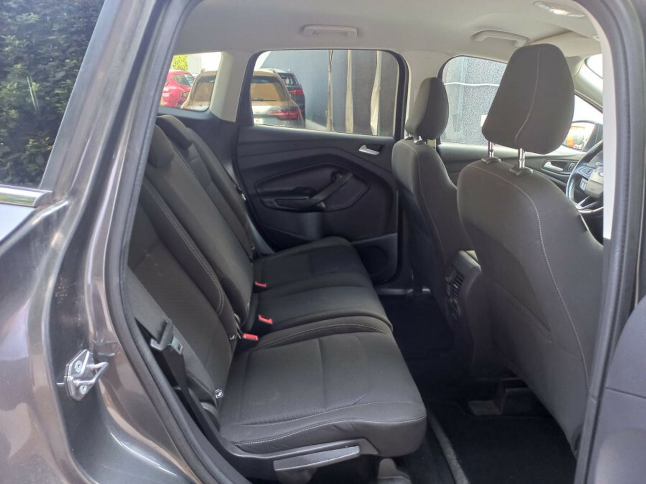 Ford Kuga 1.5 EcoBoost 88kW ASS 4x2 Titanium - foto 23