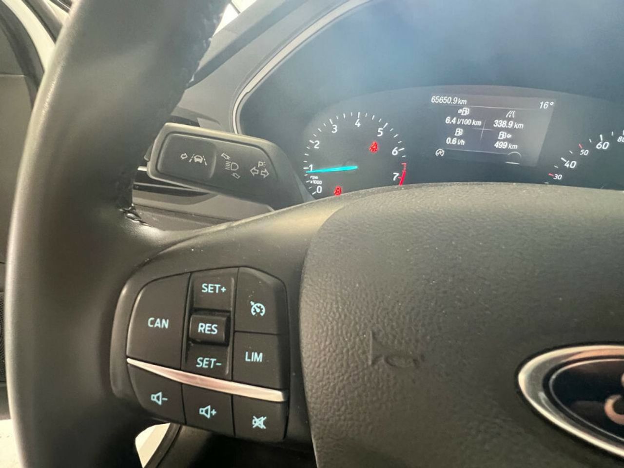 Ford Focus 1.0 Ecoboost MHEV 114kW Active - foto 23