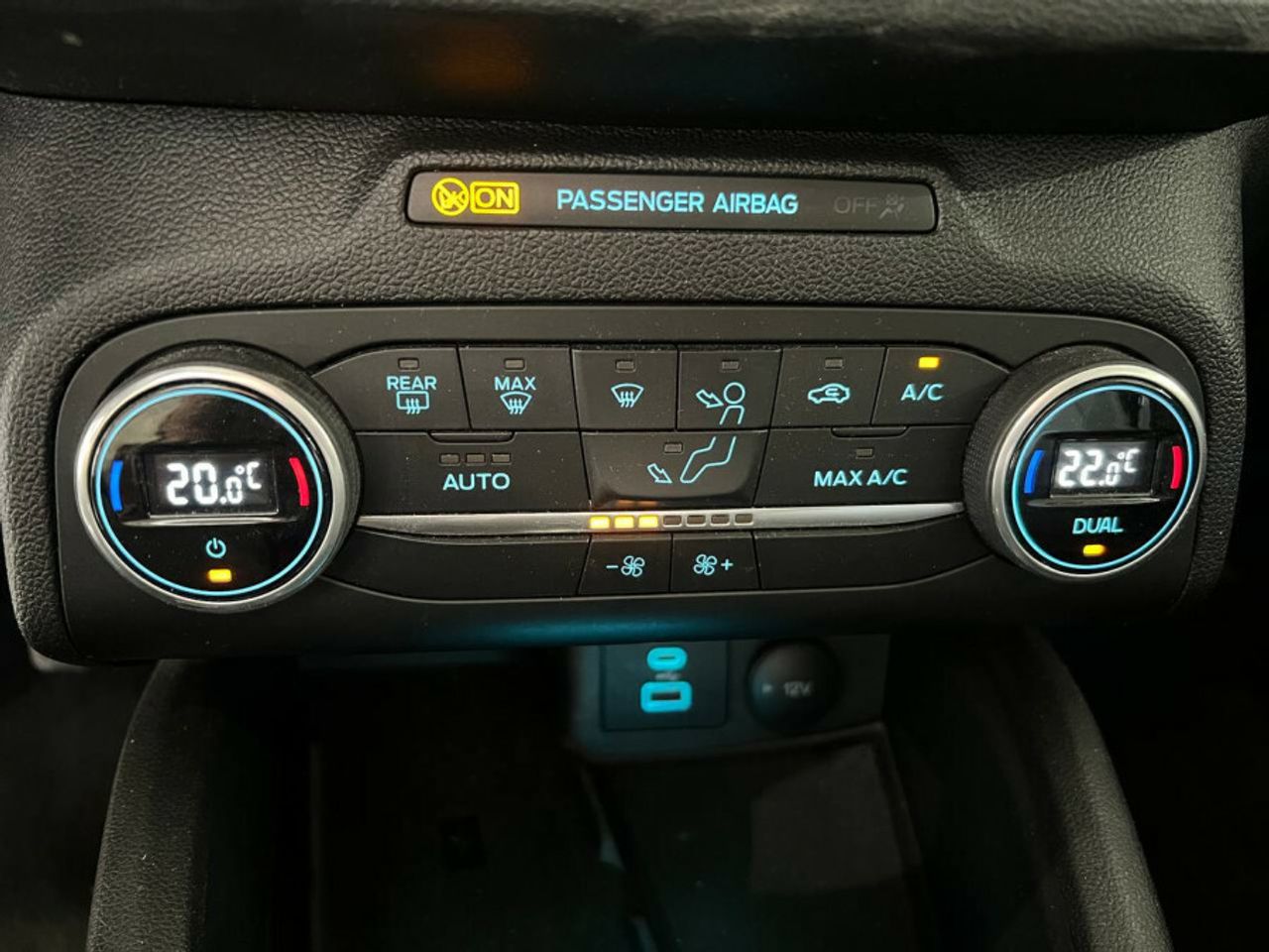 Ford Focus 1.0 Ecoboost MHEV 114kW Active - foto 14