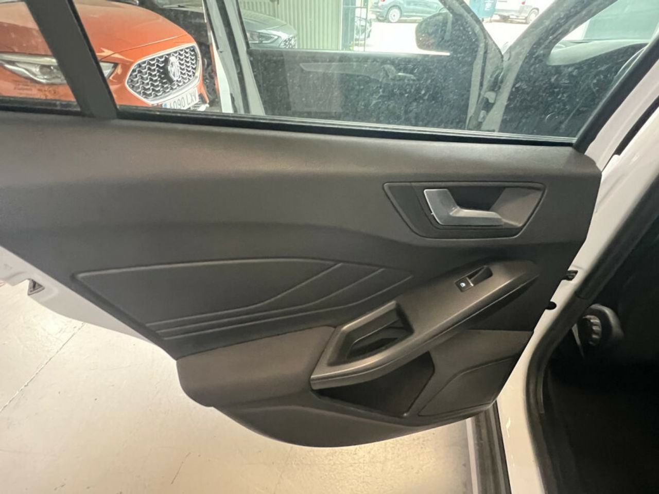 Ford Focus 1.0 Ecoboost MHEV 114kW Active - foto 27