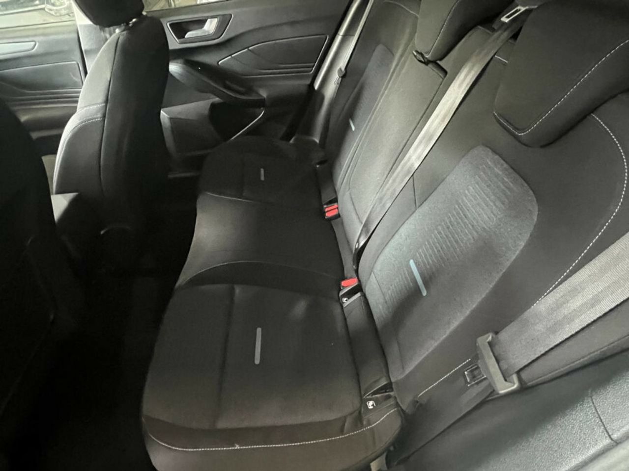 Ford Focus 1.0 Ecoboost MHEV 114kW Active - foto 26