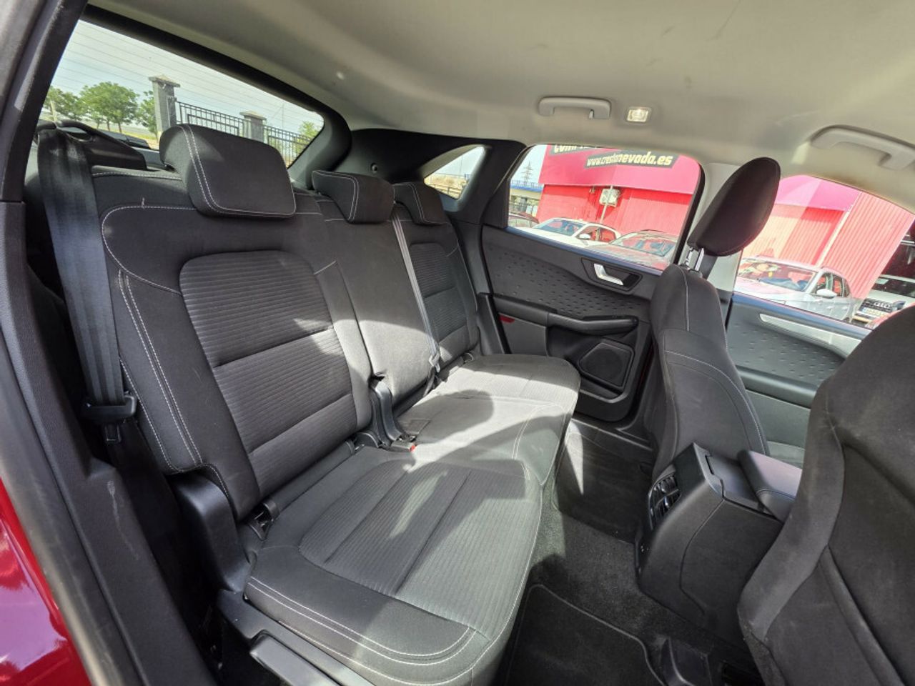 Ford Kuga Titanium 2.5 Duratec FHEV 140kW Auto - foto 16