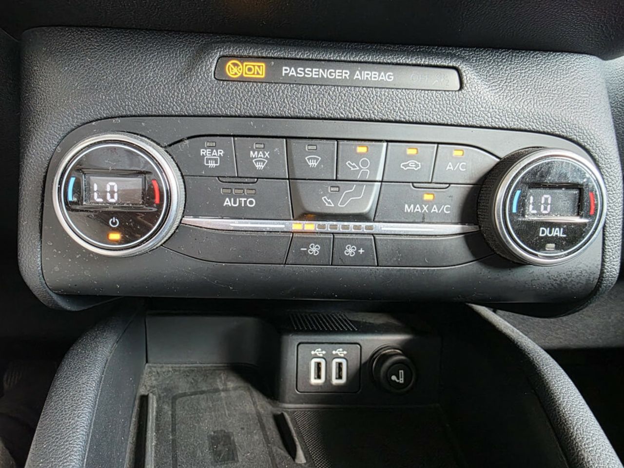 Ford Kuga Titanium 2.5 Duratec FHEV 140kW Auto - foto 30