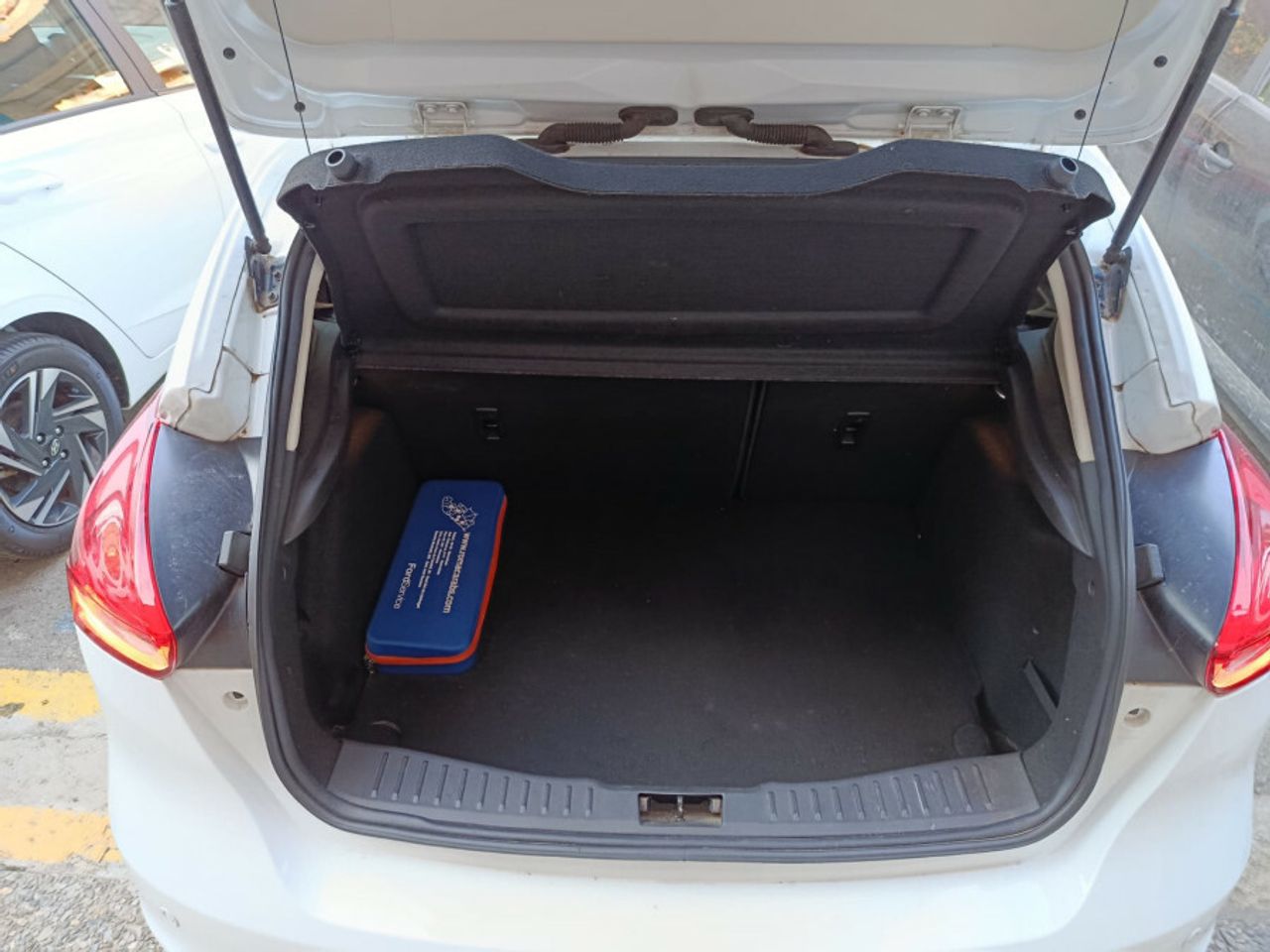 Ford Focus 1.5 TDCi E6 120 Titanium - foto 7