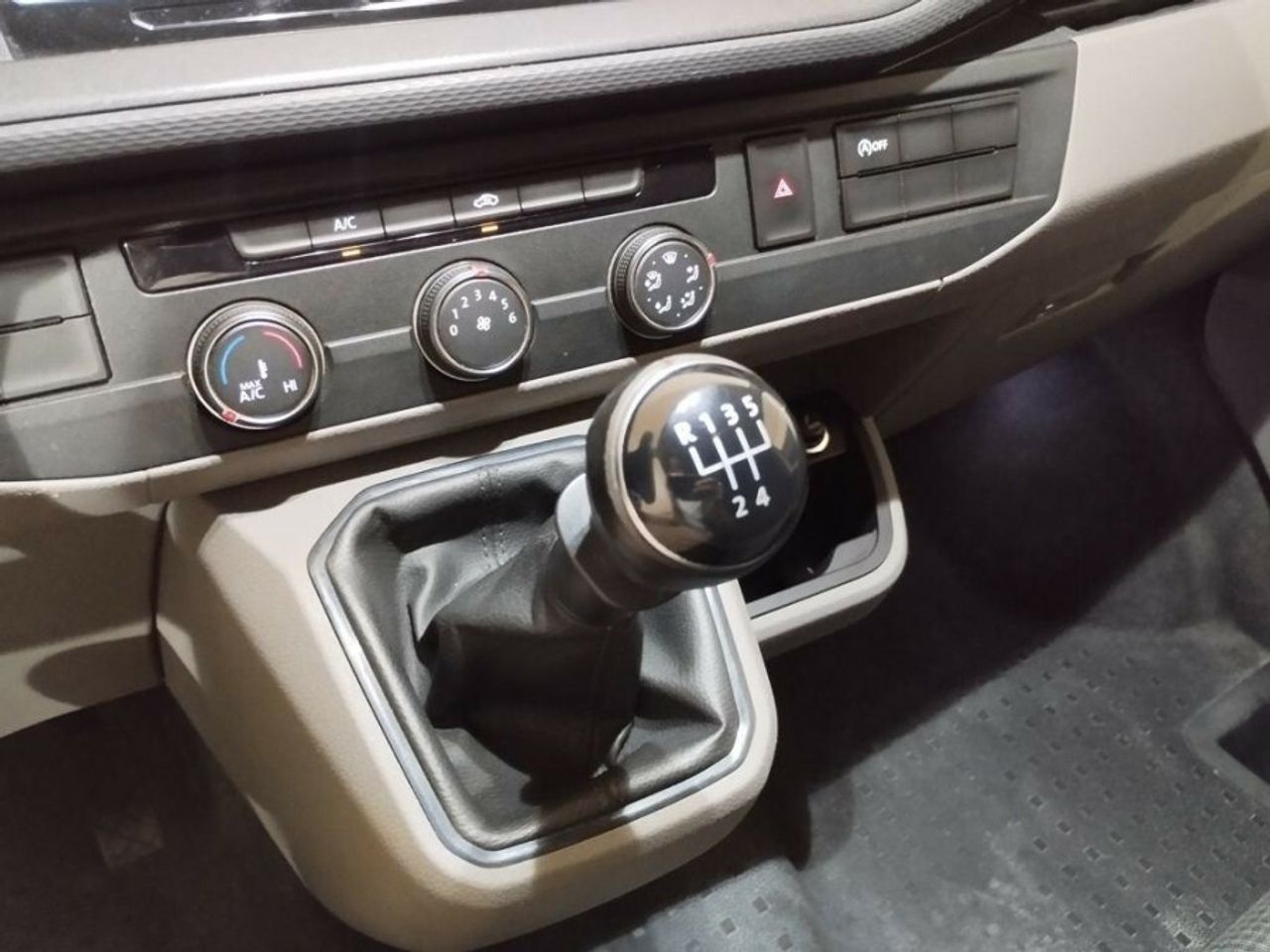 Volkswagen Transporter Furgon Corto TN 2.0 TDI 81kW 110CV - foto 10