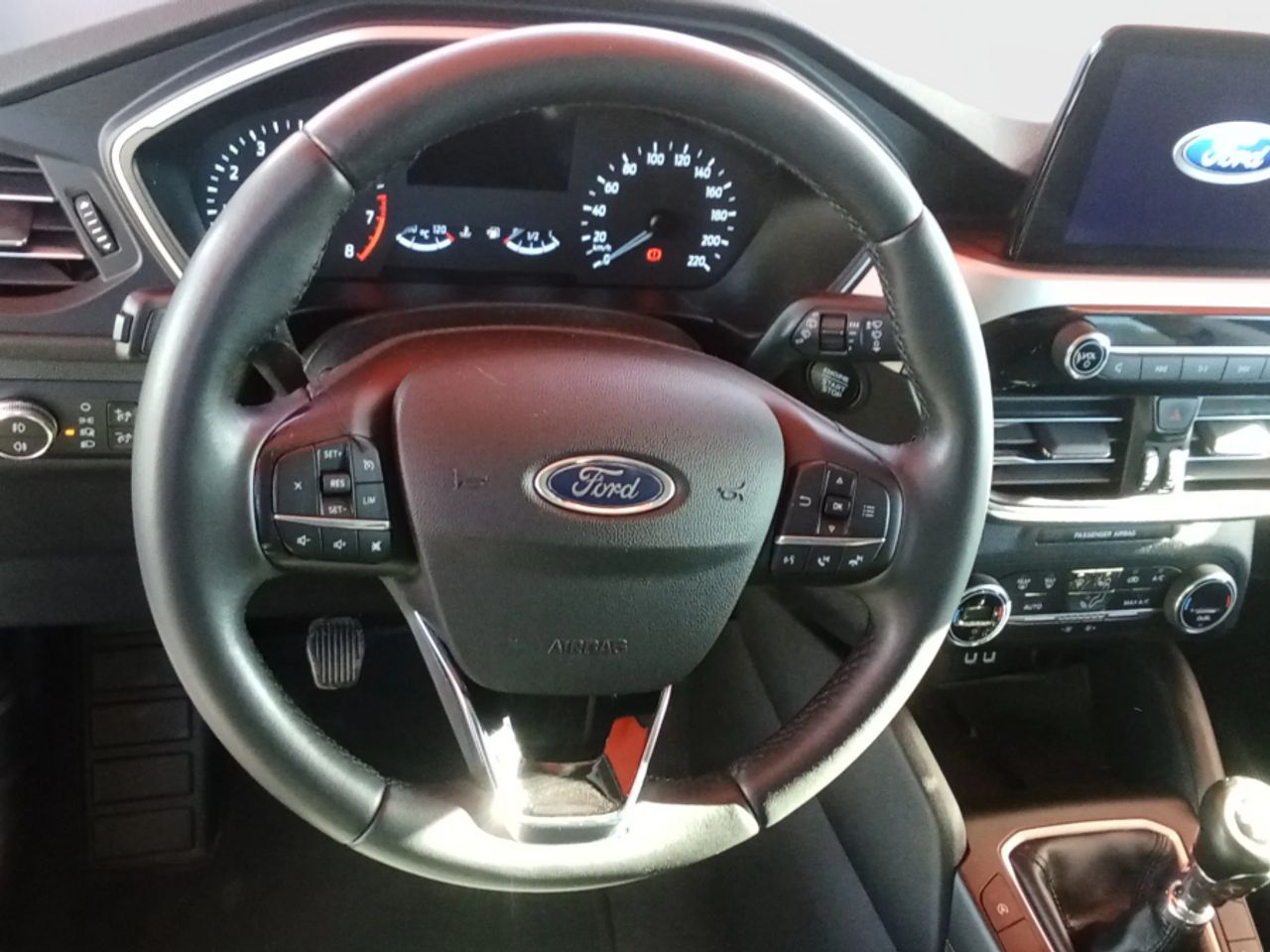 Ford Kuga Trend 1.5 EcoBoost 88kW 120CV - foto 18