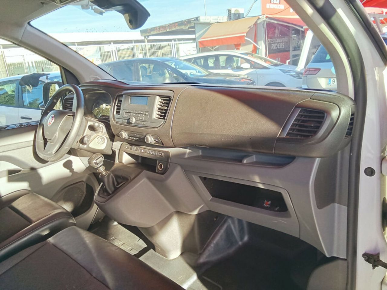 Fiat Scudo Furgon L1 100cv MT6 Business - foto 23