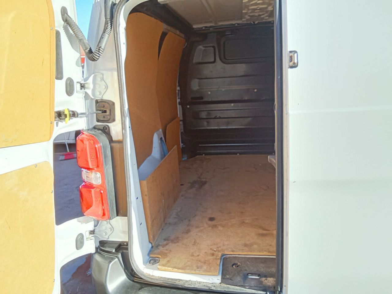 Fiat Scudo Furgon L1 100cv MT6 Business - foto 19