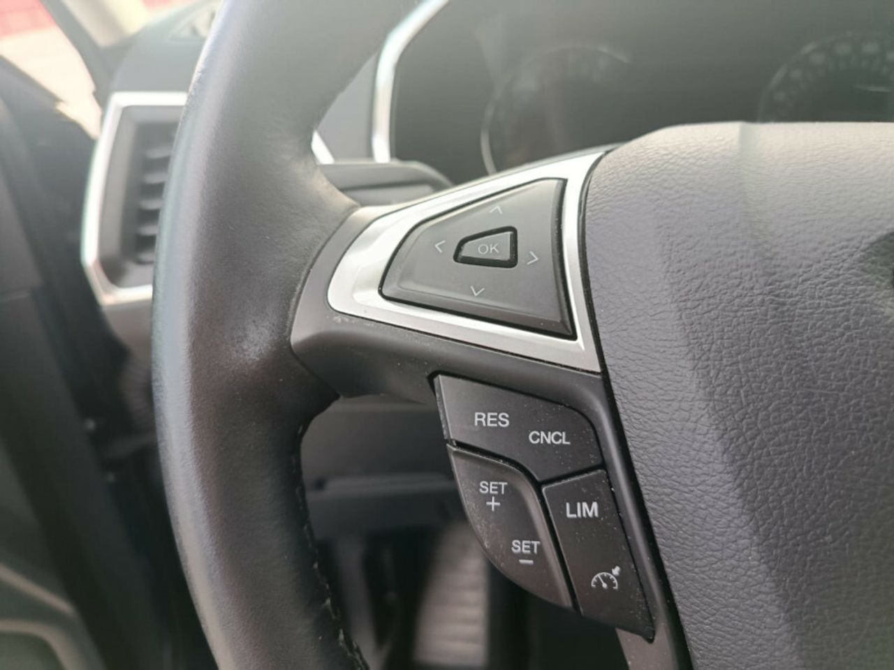 Ford S Max 2.0 TDCi Panther 110kW Titanium AUT - foto 35