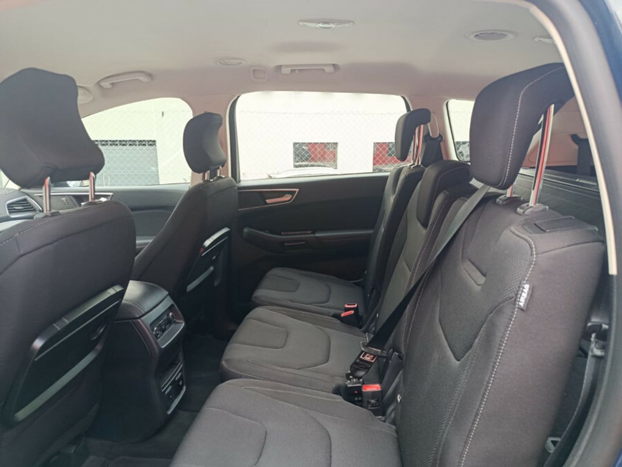 Ford S Max 2.0 TDCi Panther 110kW Titanium AUT - foto 20