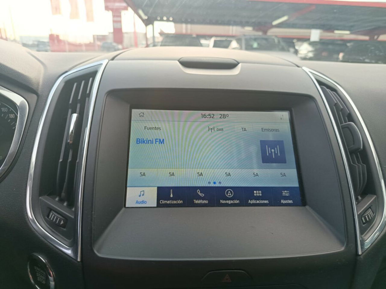 Ford S Max 2.0 TDCi Panther 110kW Titanium AUT - foto 27