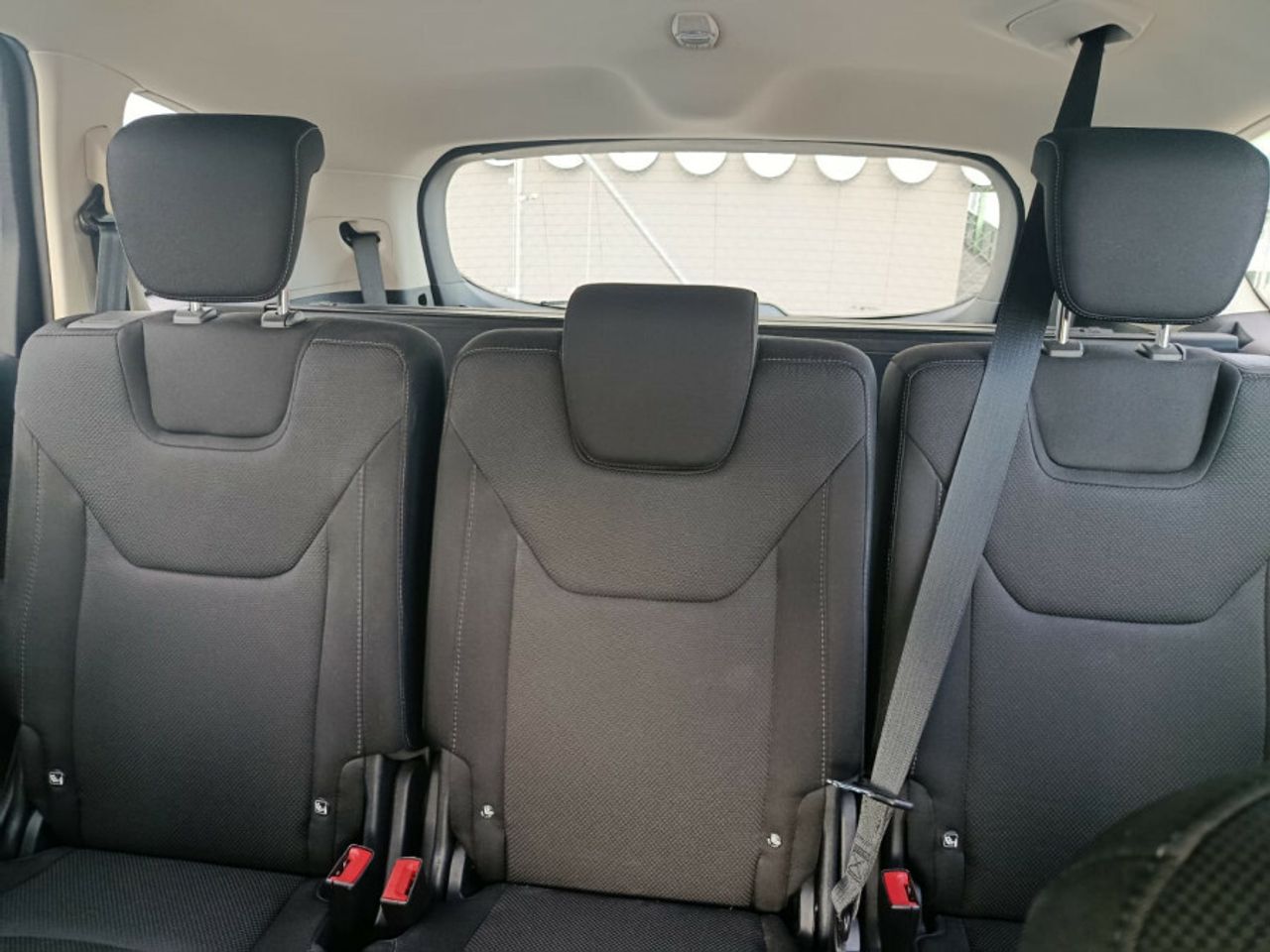 Ford S Max 2.0 TDCi Panther 110kW Titanium AUT - foto 28