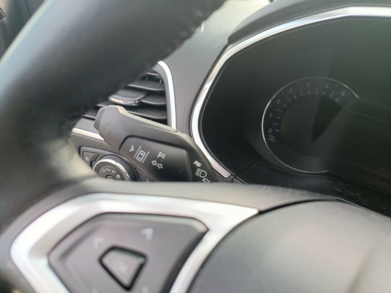 Ford S Max 2.0 TDCi Panther 110kW Titanium AUT - foto 33