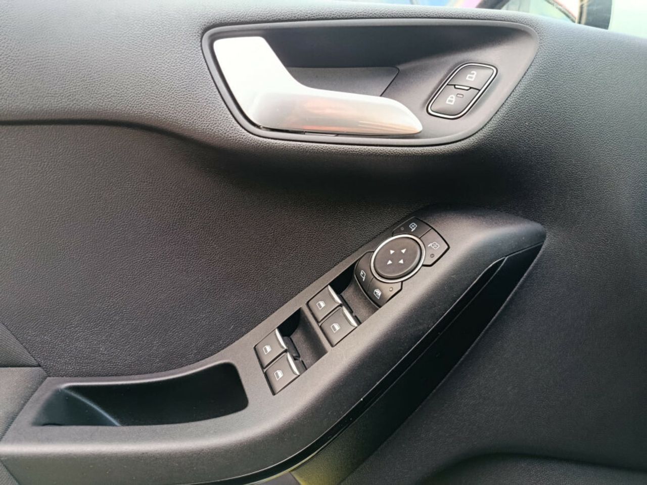 Ford Fiesta 1.1 TiVCT 55kW 75CV Trend 5p - foto 32