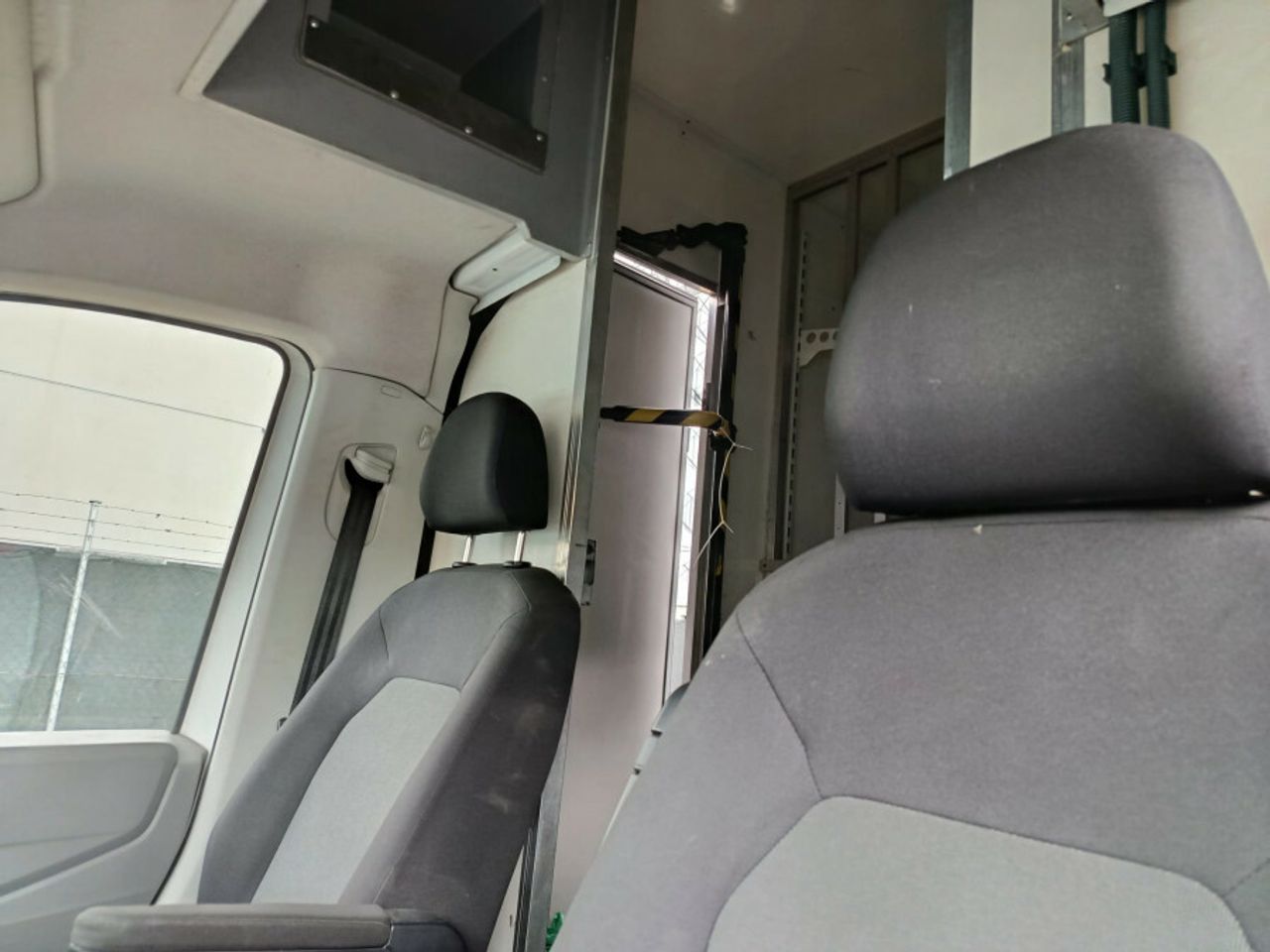 Volkswagen Crafter 35 Chasis CS BL 2.0 TDI 103kW FWD - foto 26