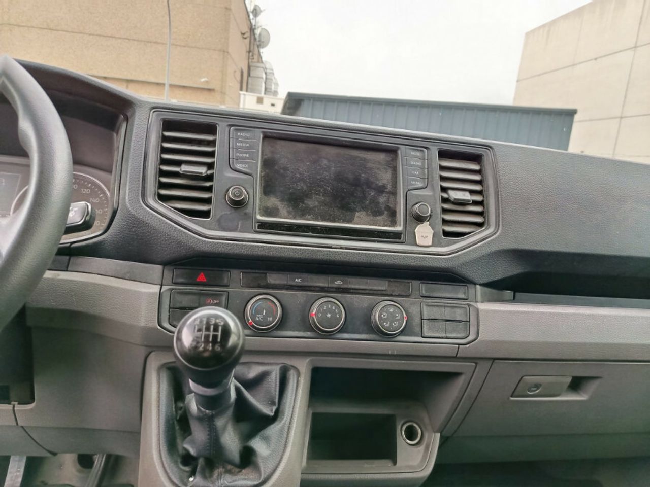 Volkswagen Crafter 35 Chasis CS BL 2.0 TDI 103kW FWD - foto 19